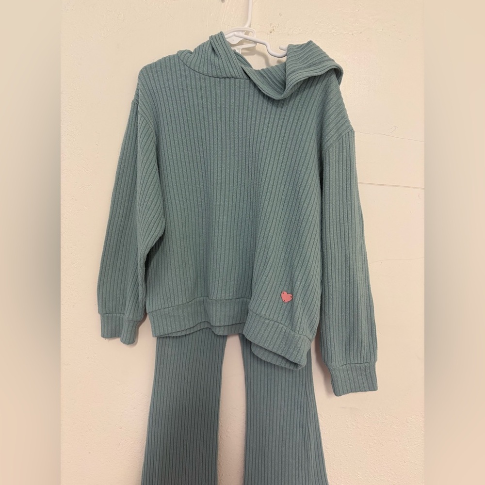 Girls 6X H&M Ribbed Knit Set in Teal with flare pants